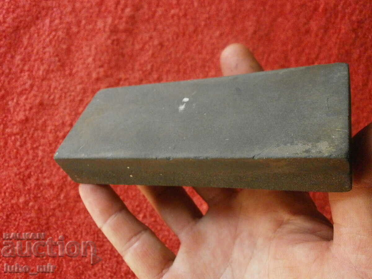 OLD QUALITY TWO SIDED STONE - BELGIUM OLD QUALITY TWO SIDED STONE - BELGIUM