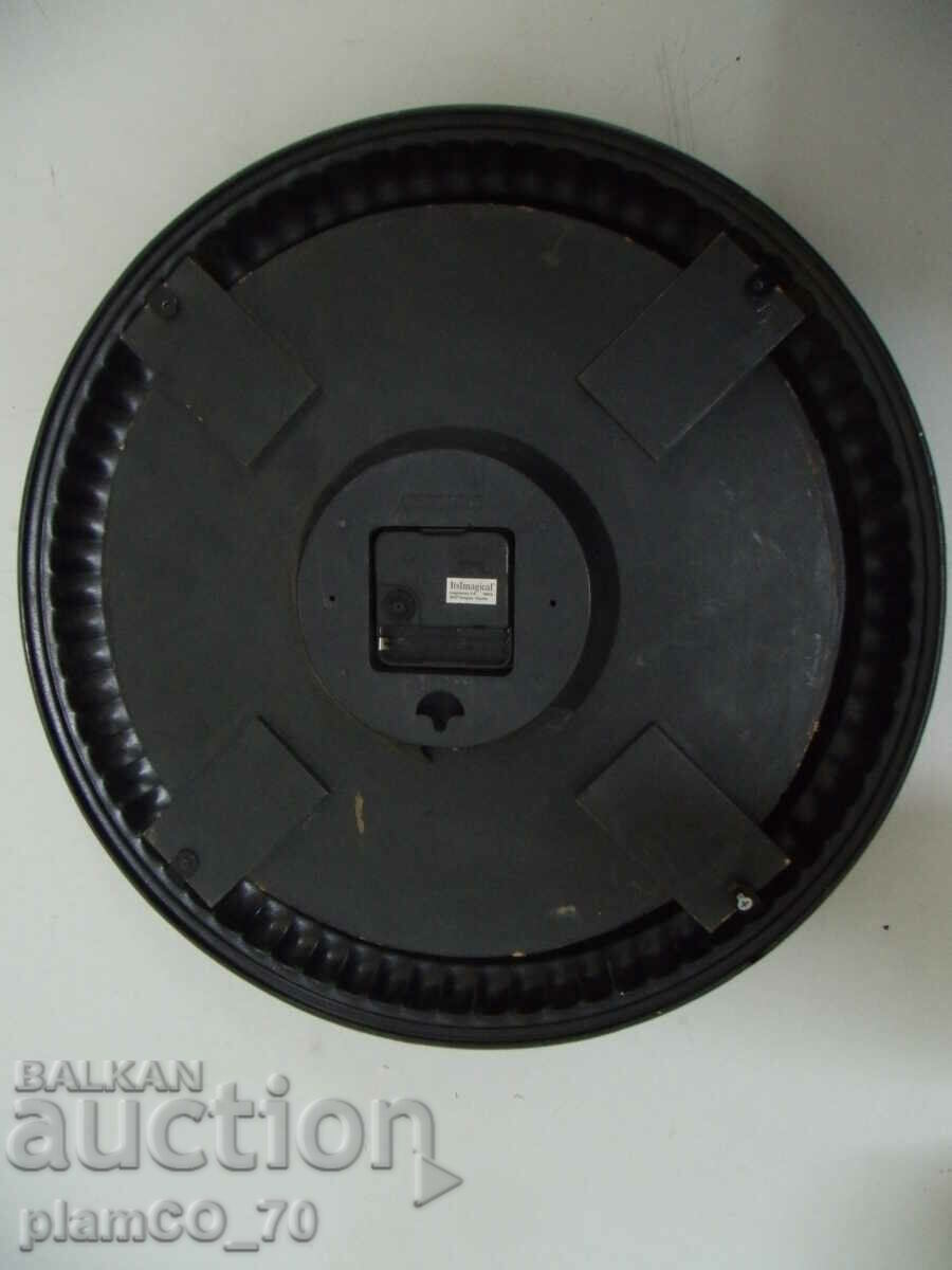 #*7072 old wall clock - quartz movement - working - 5 #*7072 old wall clock - quartz movement - working - 5