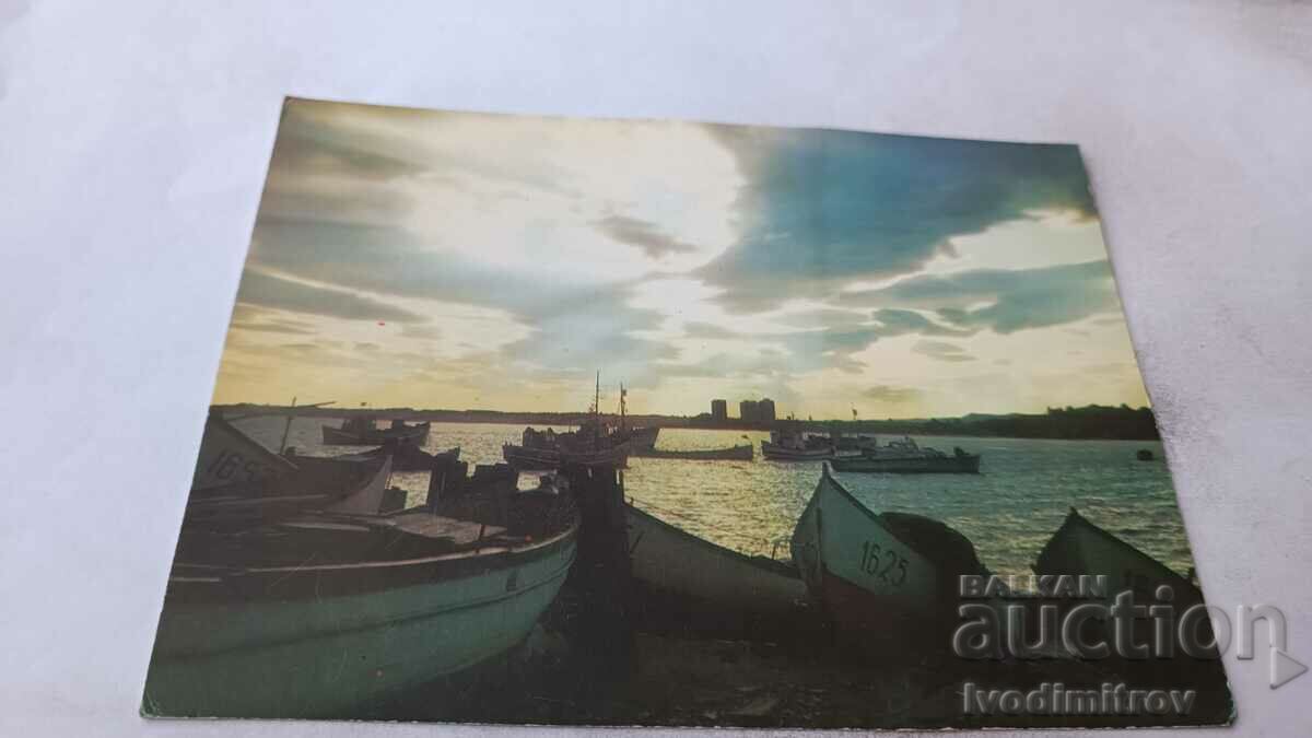 Пощенска картичка Несебър Пристанището
