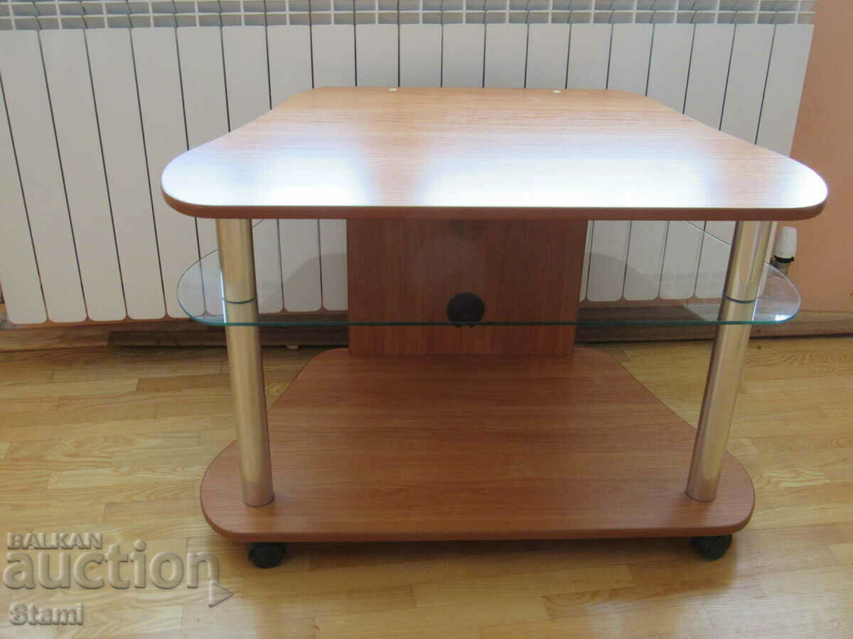 Delivery of TV table on wheels, new Delivery of TV table on wheels, new