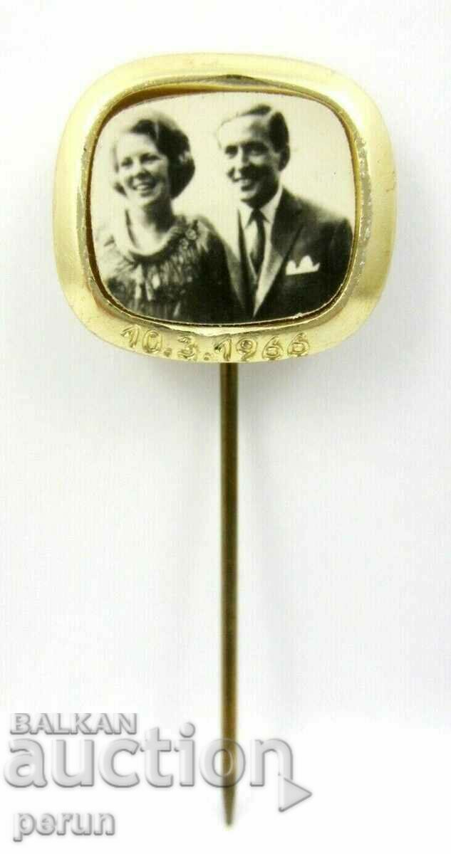 Γάμος της Πριγκίπισσας Βεατρίκης της Ολλανδίας-1966-Παλιό σήμα με τιμή 9.99 BGN | € 5.11