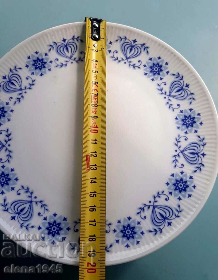 Dessert plates with price 100.00 BGN | € 51.13 Dessert plates with price 100.00 BGN | € 51.13