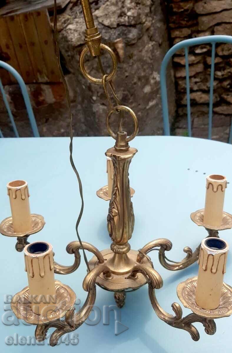 Candelabru din alamă masivă cu preț 140.00 BGN | € 71.58
