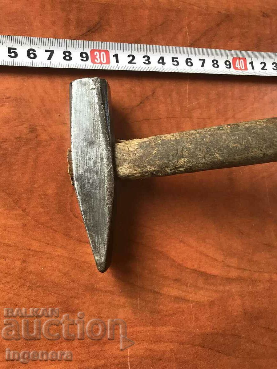 Delivery of HAMMER HAMMER OLD SMALL TOOL-250 GR. Delivery of HAMMER HAMMER OLD SMALL TOOL-250 GR.