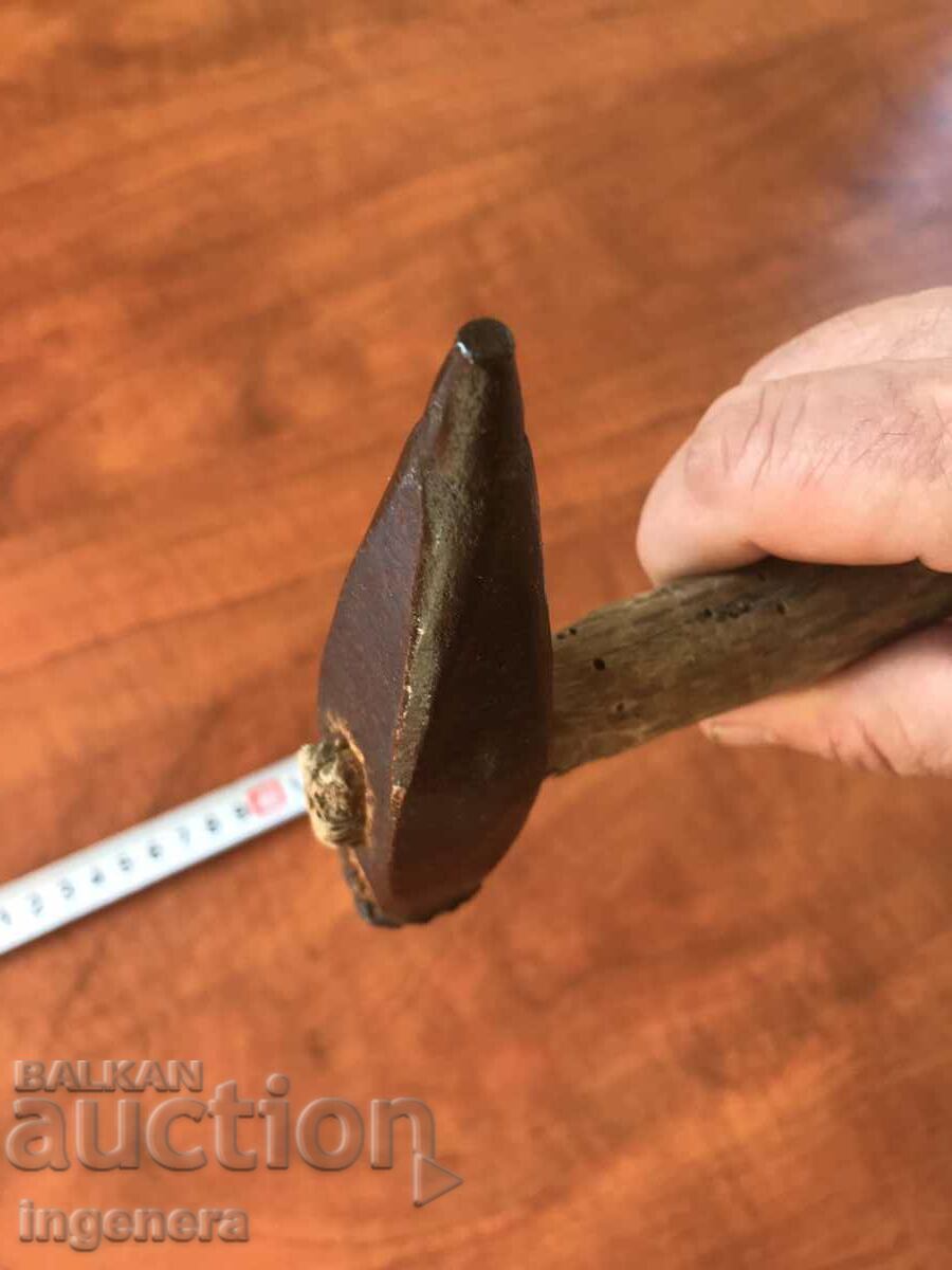 HAMMER HAMMER OLD SMALL TOOL SPECIALIZED-350 GR. with price 22.00 BGN | € 11.25