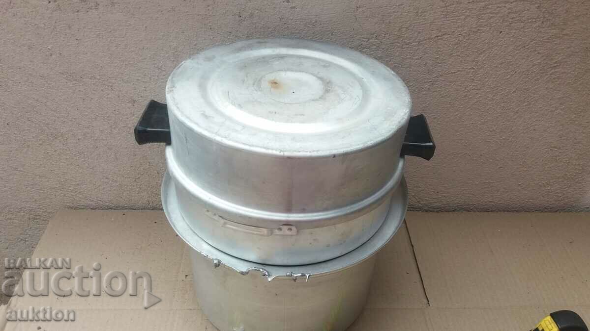 Auction PRESERVED RUSSIAN JUICER Auction PRESERVED RUSSIAN JUICER