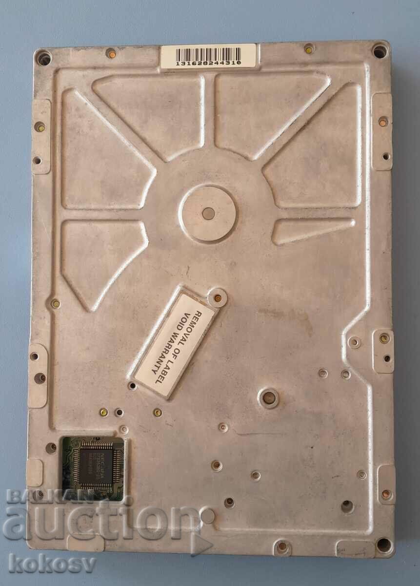 (2) Vintage HDD Quantum Bigfoot 1.2GB 5.25" BF12A011 with price 100.00 BGN | € 51.13 (2) Vintage HDD Quantum Bigfoot 1.2GB 5.25" BF12A011 with price 100.00 BGN | € 51.13