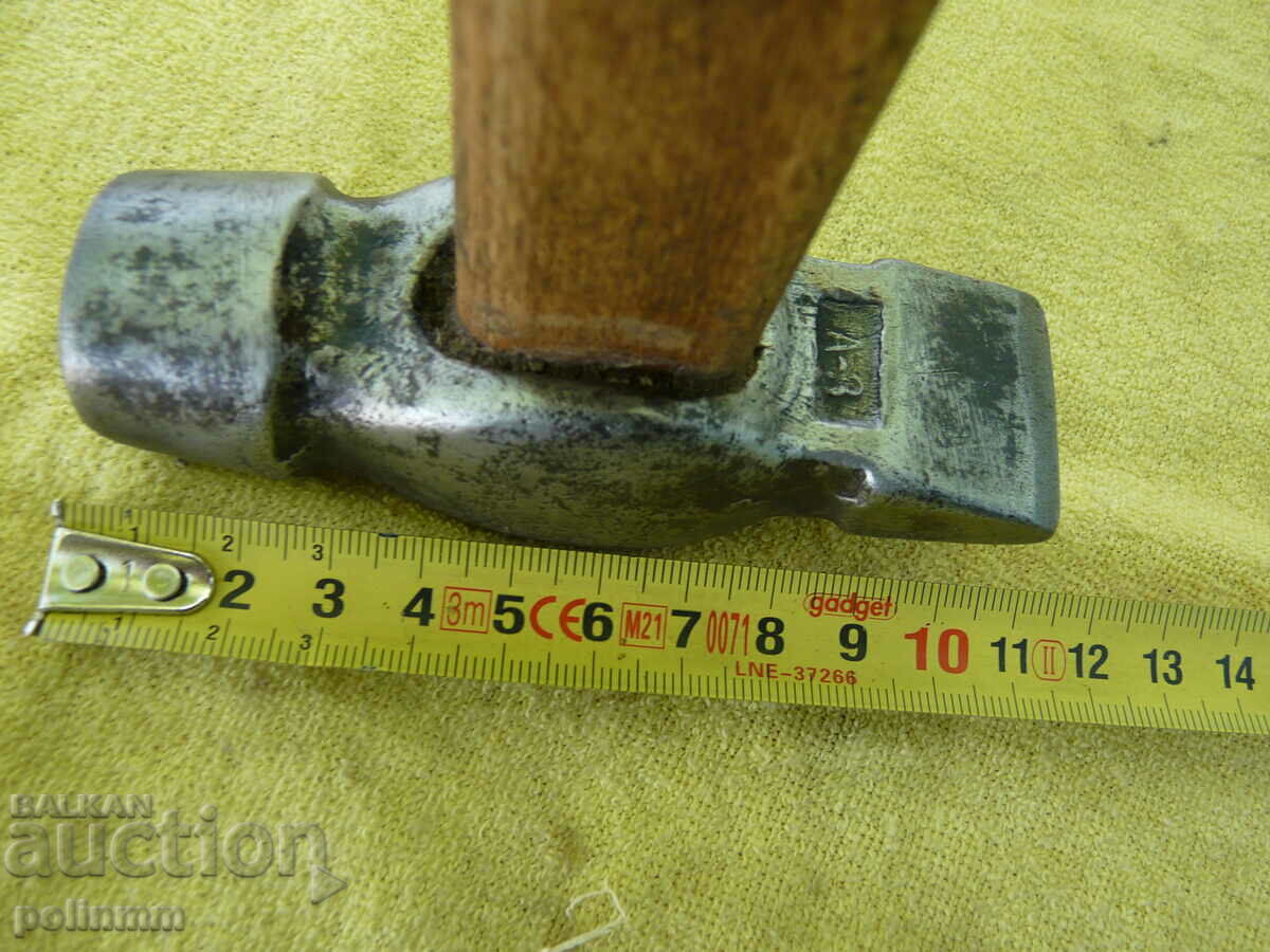 An old Russian hammer with price 20.00 BGN | € 10.23