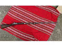 Капсулна армейска пушка запазена работеща маркировки