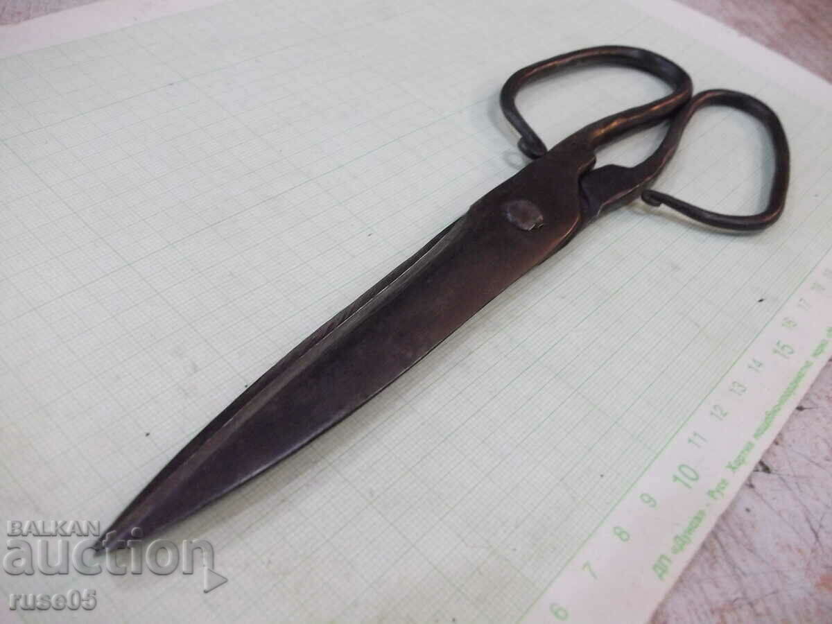 Auction Scissors old forged Auction Scissors old forged