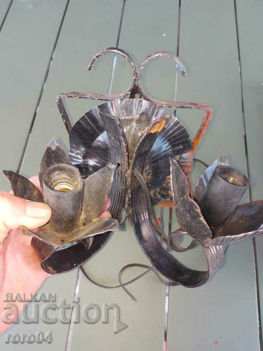 Auction WALL APPLIANCE - WROUGHT IRON Auction WALL APPLIANCE - WROUGHT IRON