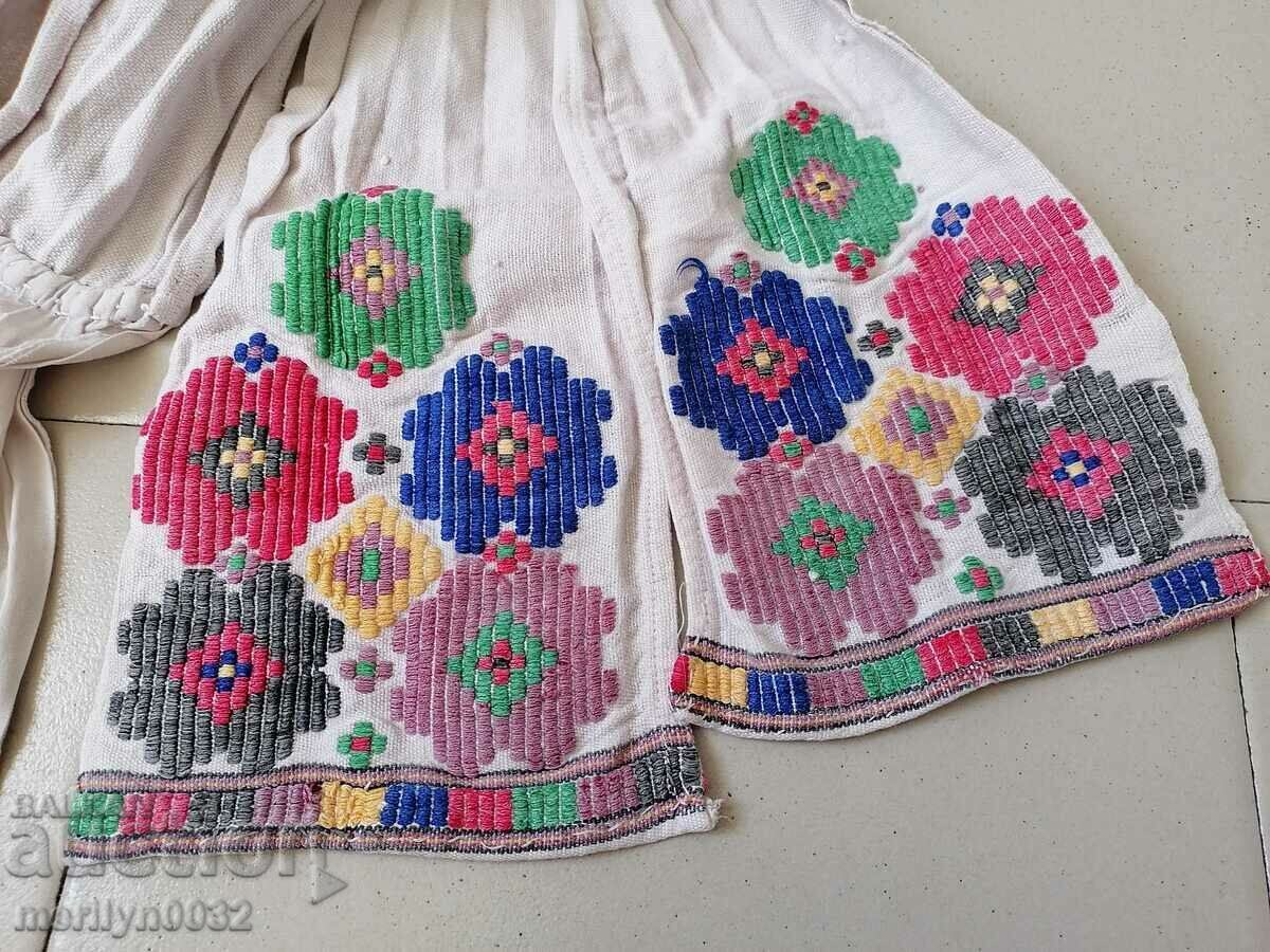 White cloth belt with Bulgarian embroidery patterned cloth with price 49.00 BGN | € 25.05