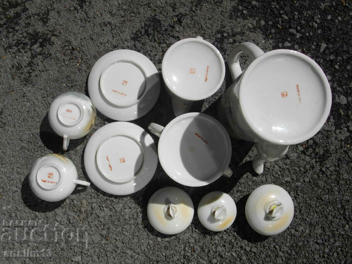 Delivery of JAPANESE PORCELAIN COFFEE SET