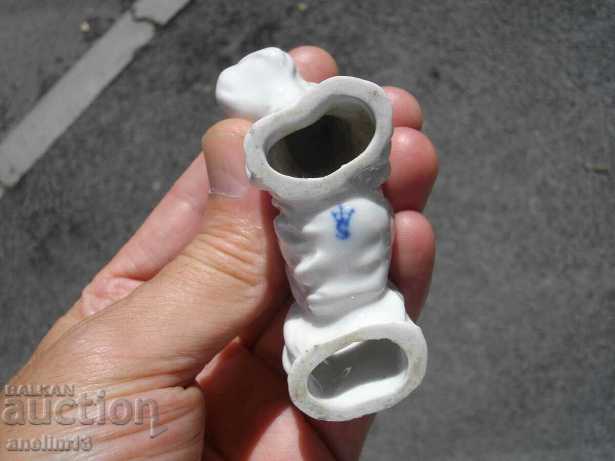 ΠΑΛΙΟ ΠΟΡΣΕΛΑΝΙΚΟ ΣΚΥΛΟ GDR - 7