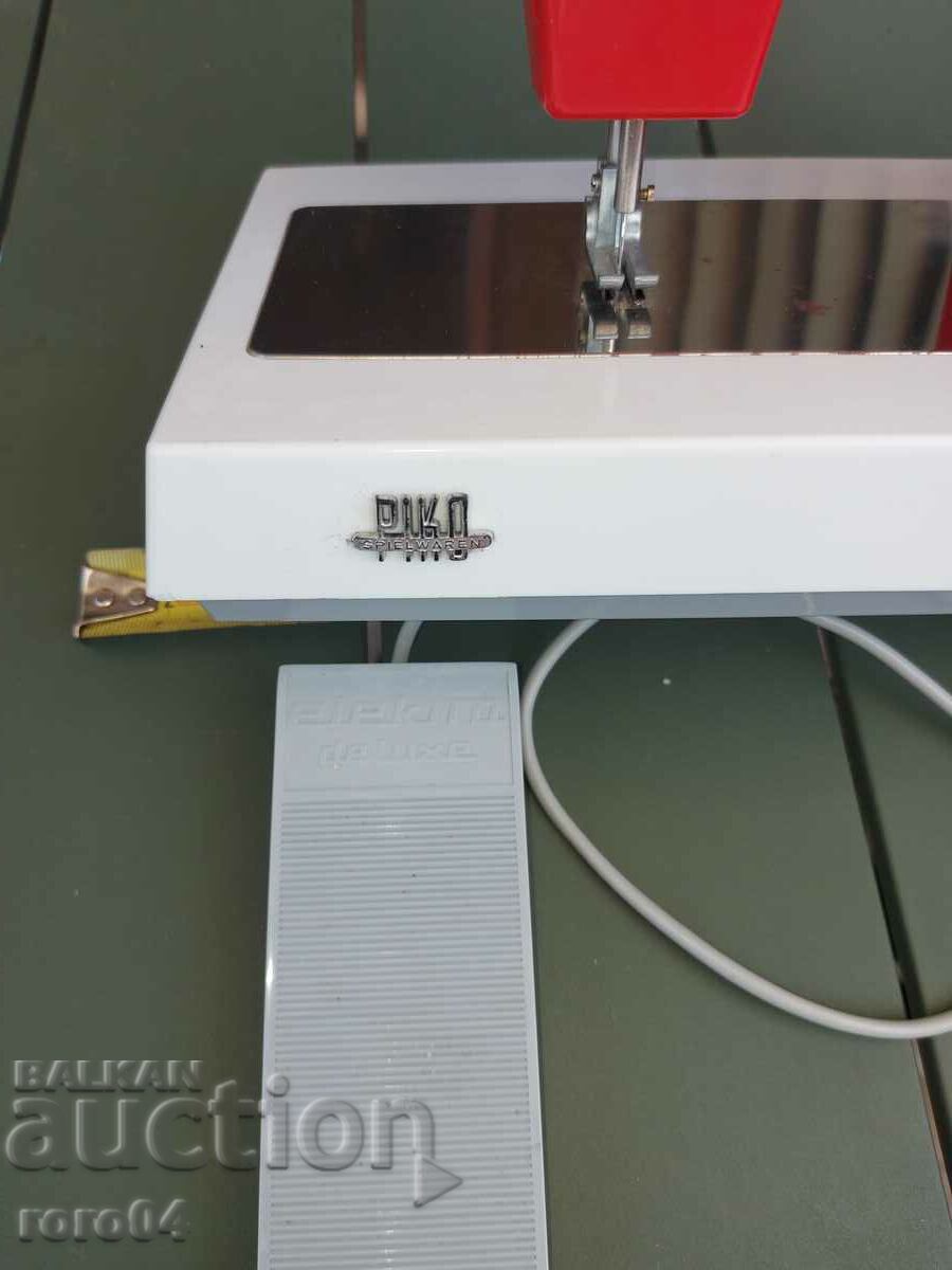 Auction PIKO - ELEKTRA - SEWING MACHINE Auction PIKO - ELEKTRA - SEWING MACHINE