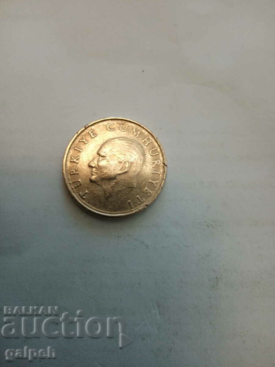 Auction TURKEY LOT OF COINS 1986.9, 94 - 3 pcs. - BGN 1.2 Auction TURKEY LOT OF COINS 1986.9, 94 - 3 pcs. - BGN 1.2