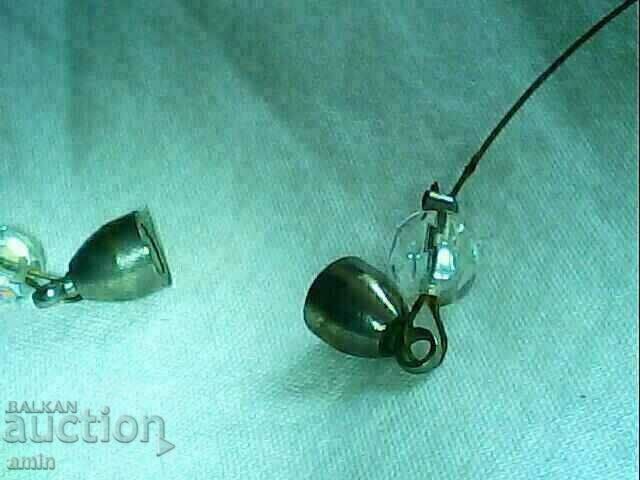 Delivery of old beautiful necklace of natural pearls with a magnetic chain