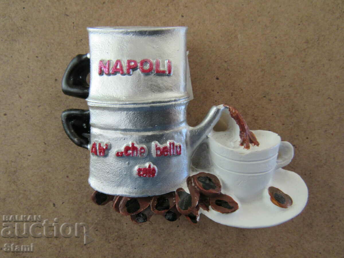 Magnet din Napoli, Italia-11