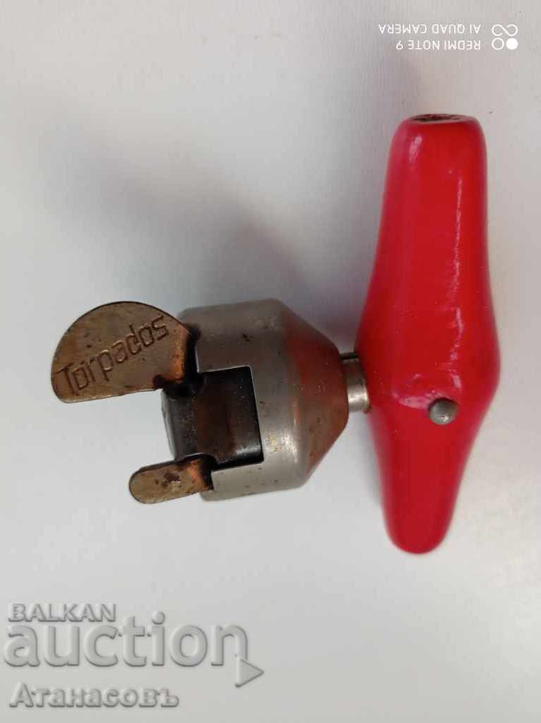 Torpados can opener with price 20.00 BGN | € 10.23 Torpados can opener with price 20.00 BGN | € 10.23