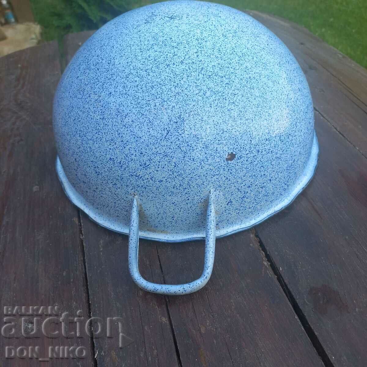 Enamelled oval dish with price 85.00 BGN | € 43.46