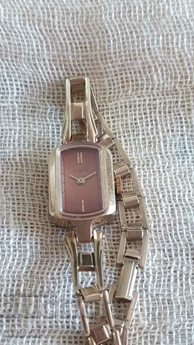 Russian mechanical watch with gilding - Luch with price 100.00 BGN | € 51.13 Russian mechanical watch with gilding - Luch with price 100.00 BGN | € 51.13