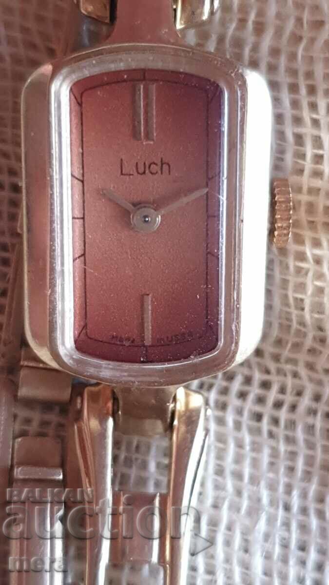 Delivery of Russian mechanical watch with gilding - Luch Delivery of Russian mechanical watch with gilding - Luch