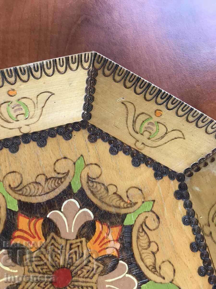 Delivery of PANEL PLATE WOOD PYROGRAPH COLOR DRAWINGS ETHNIC Delivery of PANEL PLATE WOOD PYROGRAPH COLOR DRAWINGS ETHNIC