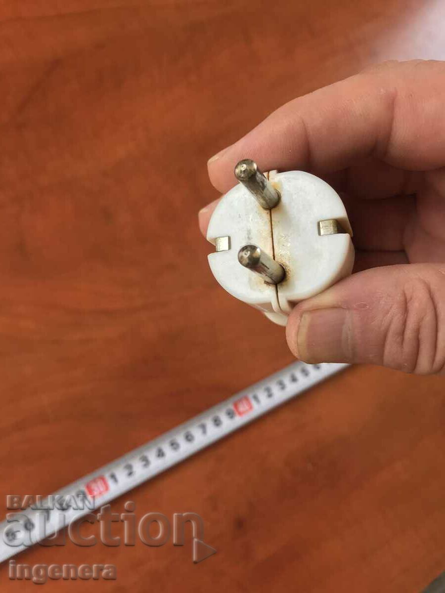 RETRO BAKELITE PLUG - 5 RETRO BAKELITE PLUG - 5