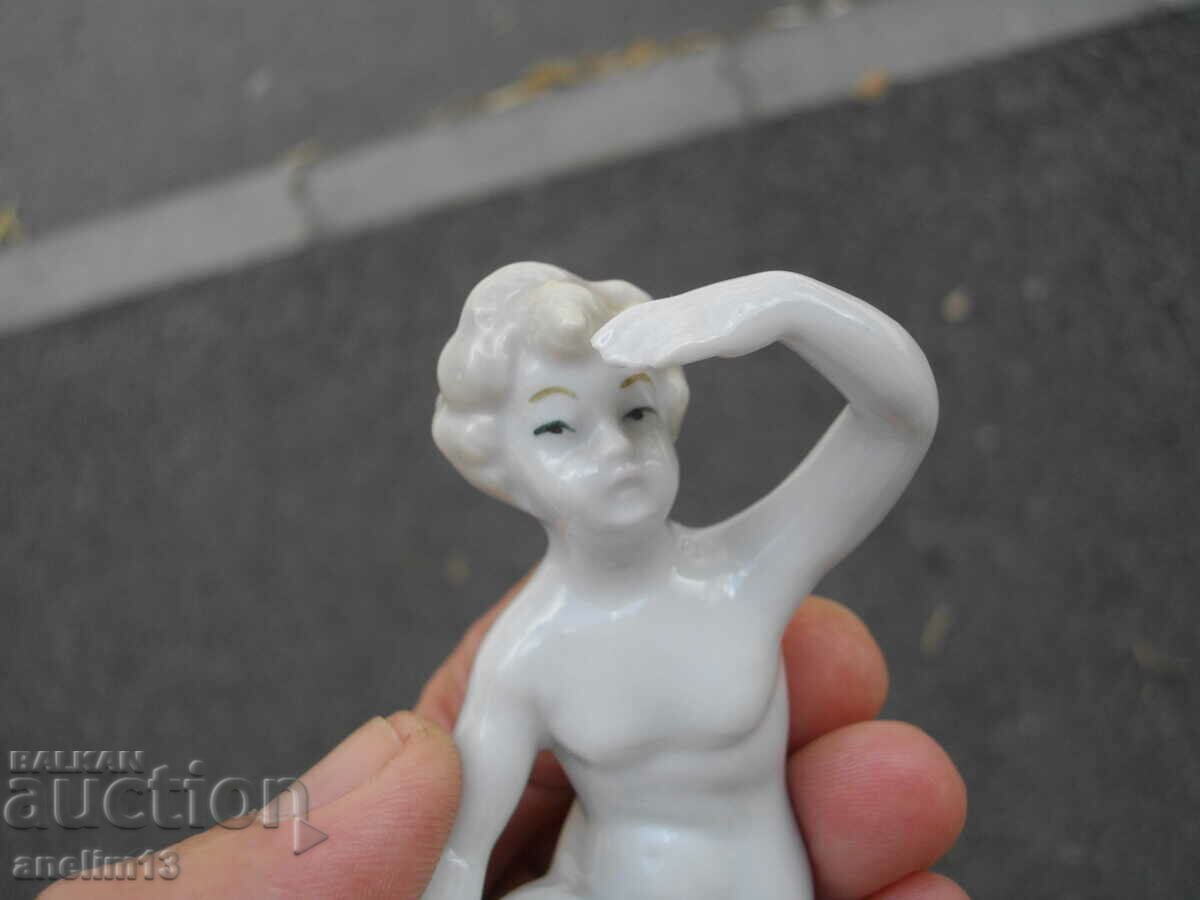 OLD PORCELAIN MARKED with price 45.00 BGN | € 23.01 OLD PORCELAIN MARKED with price 45.00 BGN | € 23.01