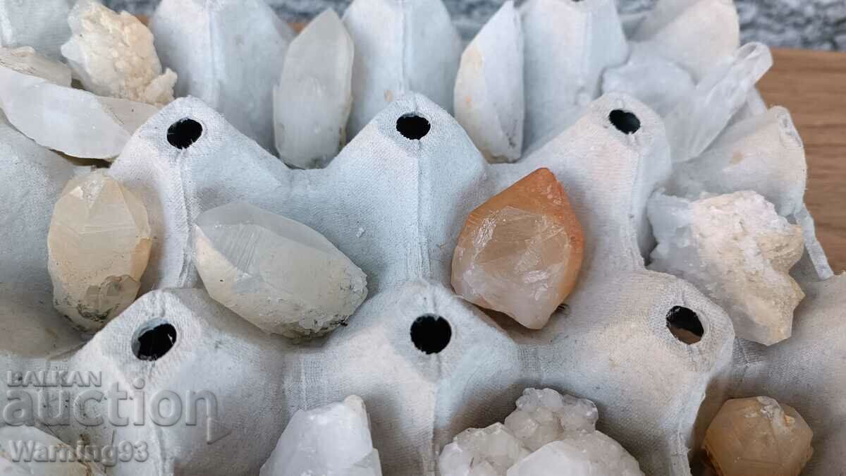 Auction  Lot of crystals - various shapes - natural stones