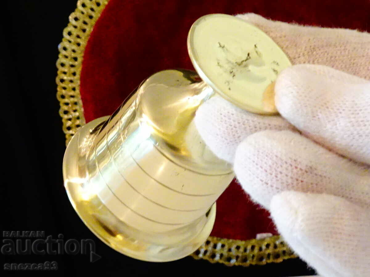 Auction Massive bronze cup on a stand Auction Massive bronze cup on a stand