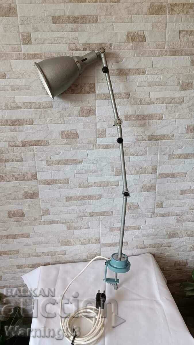 Индустриална лампа от струг с чупещи рамена - Българска