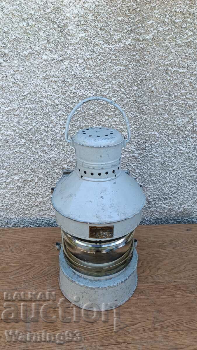 Голям стар нафтов корабен фенер - Made in Poland- 1960 год. с цена € 82.00 | 160.38 лв.