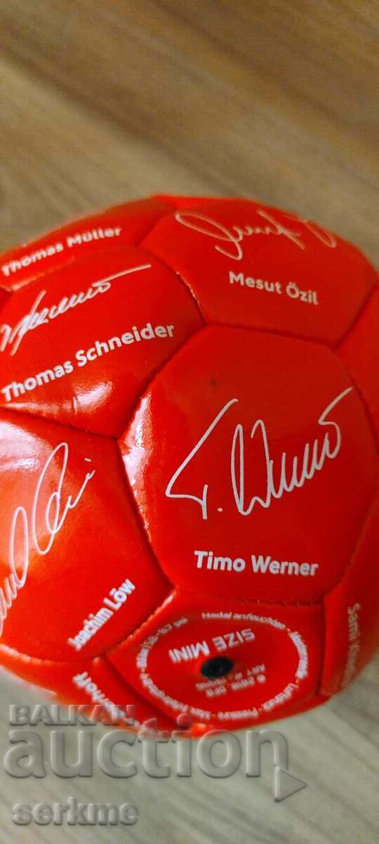 Auction Autograph ball Auction Autograph ball