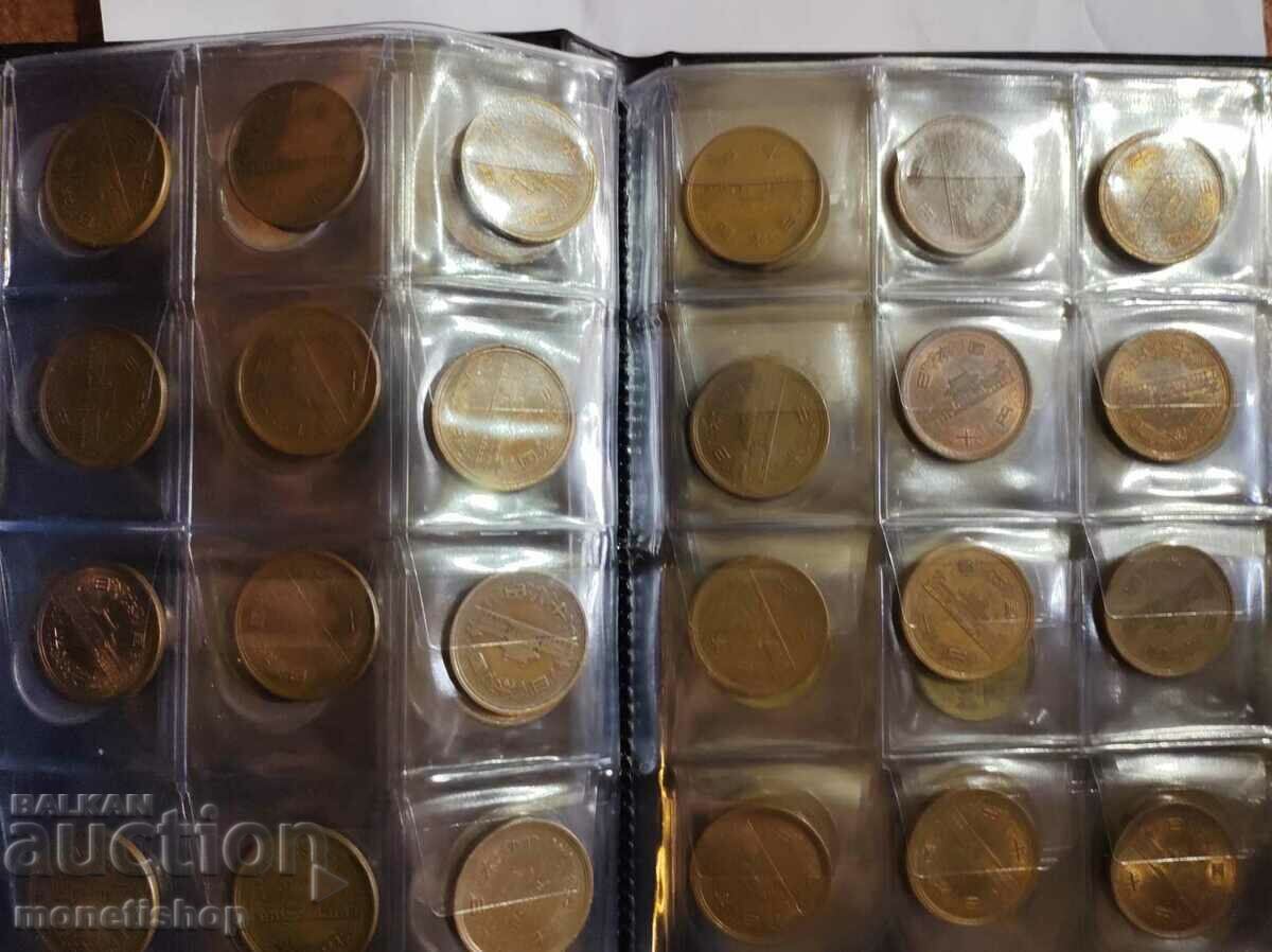 Παράδοση Μια μεγάλη συλλογή από ιαπωνικά νομίσματα Παράδοση Μια μεγάλη συλλογή από ιαπωνικά νομίσματα