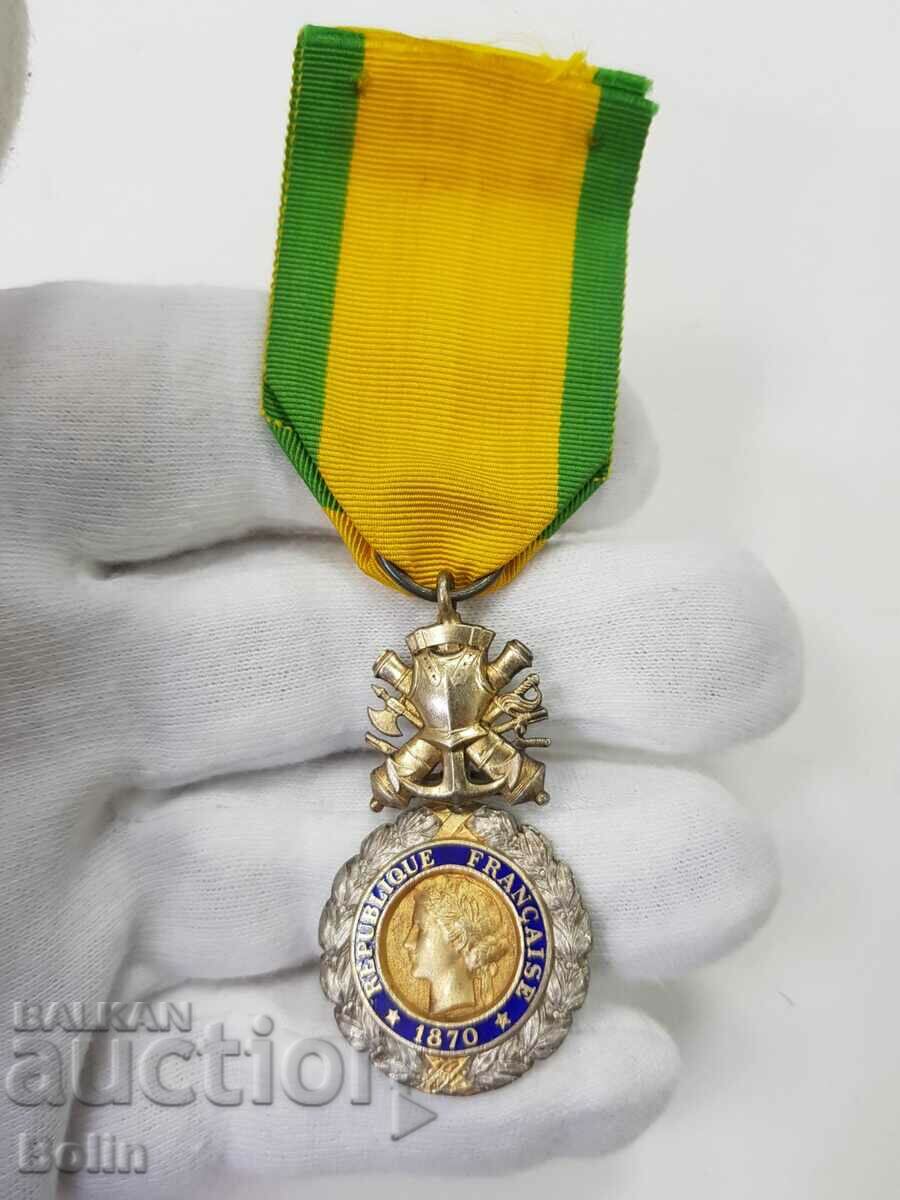 Красив сребърен френски медал 1870 г. с емайл
