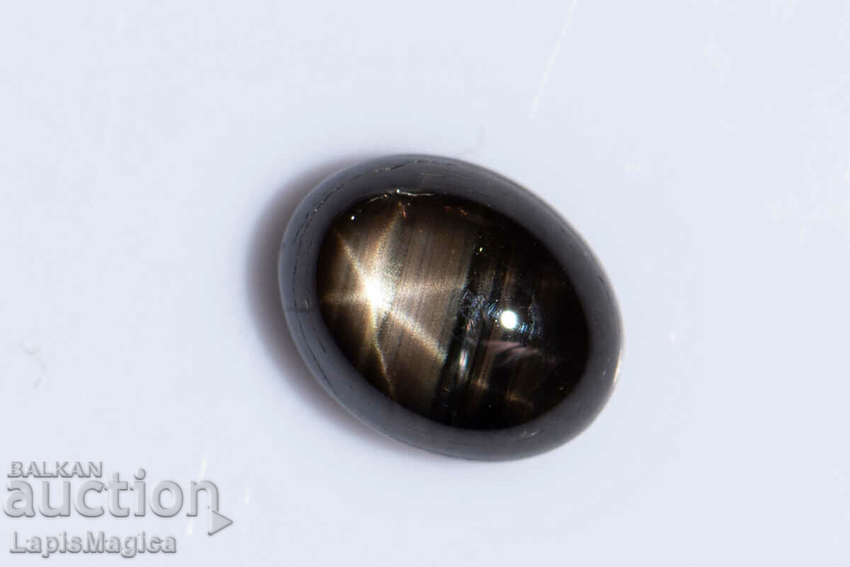 Black Star Sapphire 1,99ct Caboșon oval cu 6 raze