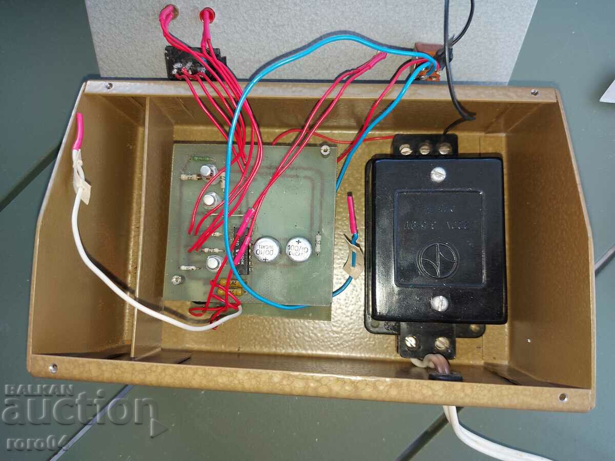 TRANSISTOR TESTER - 7 TRANSISTOR TESTER - 7