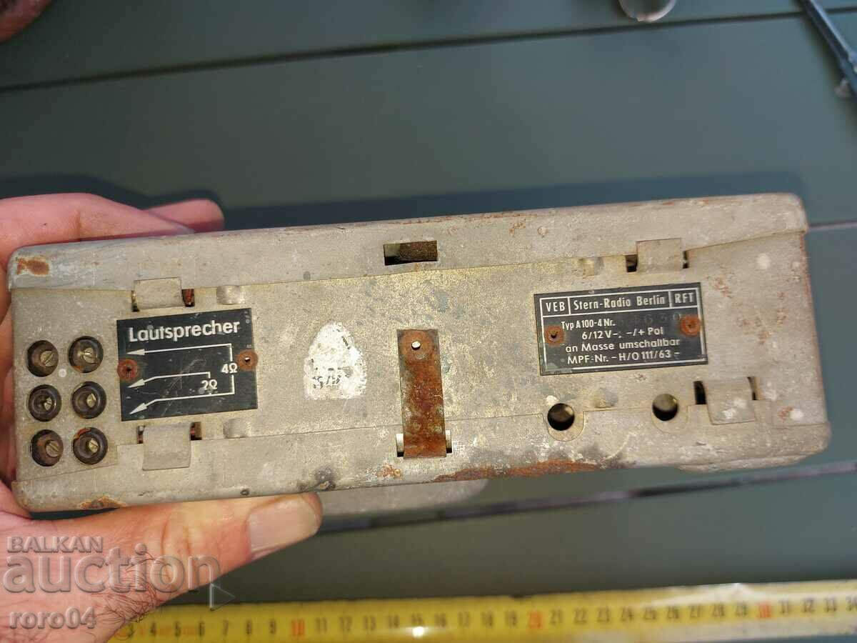 Delivery of RADIO - AUTO - BERLIN - BERLIN