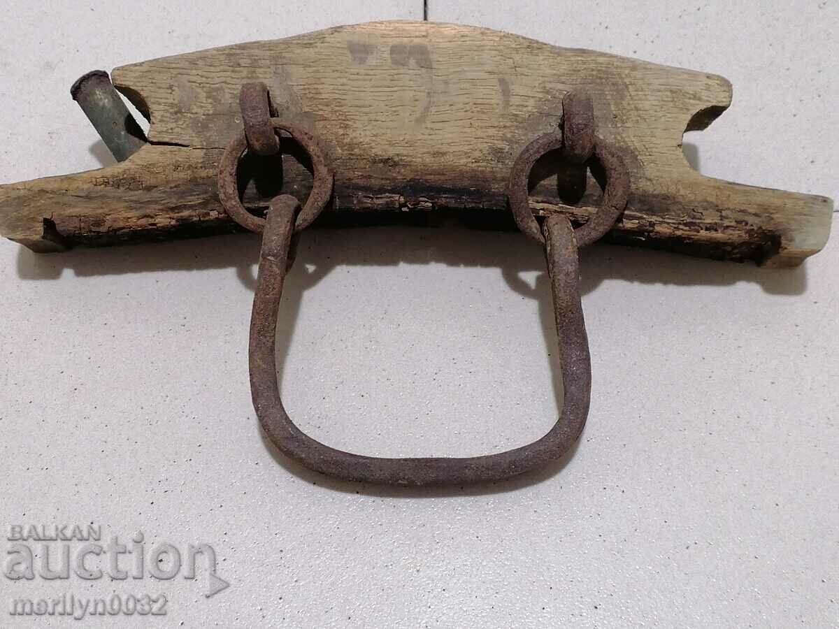 Part of buckel, baklitsa, barrel, wooden, wrought iron with price 19.00 BGN | € 9.71 Part of buckel, baklitsa, barrel, wooden, wrought iron with price 19.00 BGN | € 9.71