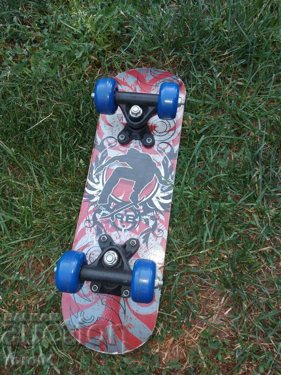 SKATEBOARD - RB - MINION with price 40.50 BGN | € 20.71 SKATEBOARD - RB - MINION with price 40.50 BGN | € 20.71
