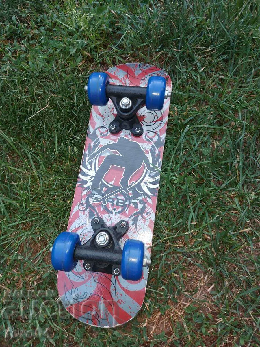 SKATEBOARD - RB - MINION με τιμή € 23.99 | 46.92 BGN