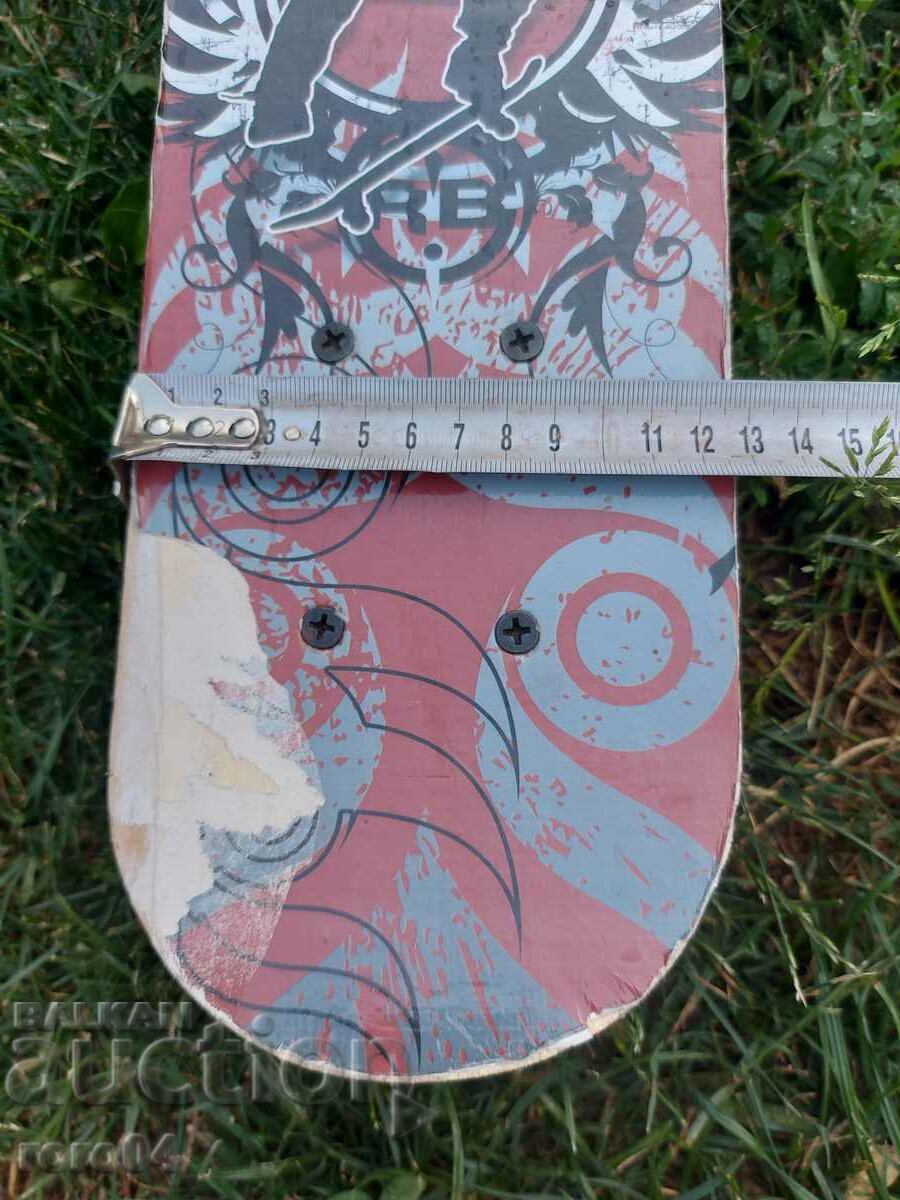 SKATEBOARD - RB - MINION - 6
