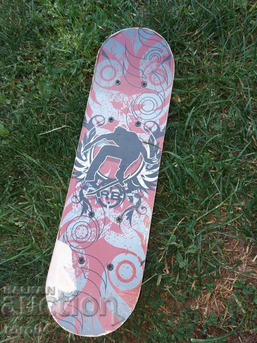 SKATEBOARD - RB - MINION