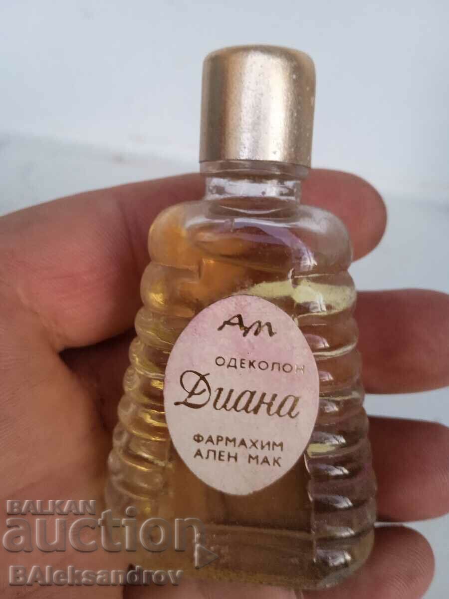 Δημοπρασία Δύο αρώματα από το πρόσφατο παρελθόν Δημοπρασία Δύο αρώματα από το πρόσφατο παρελθόν