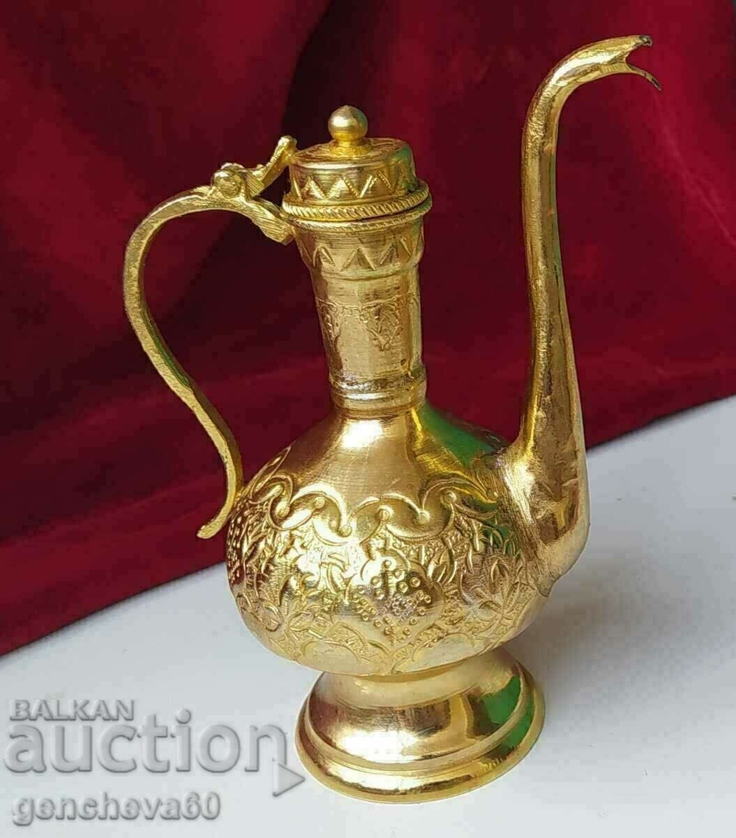 Engraved bronze kettle, jug - 180g