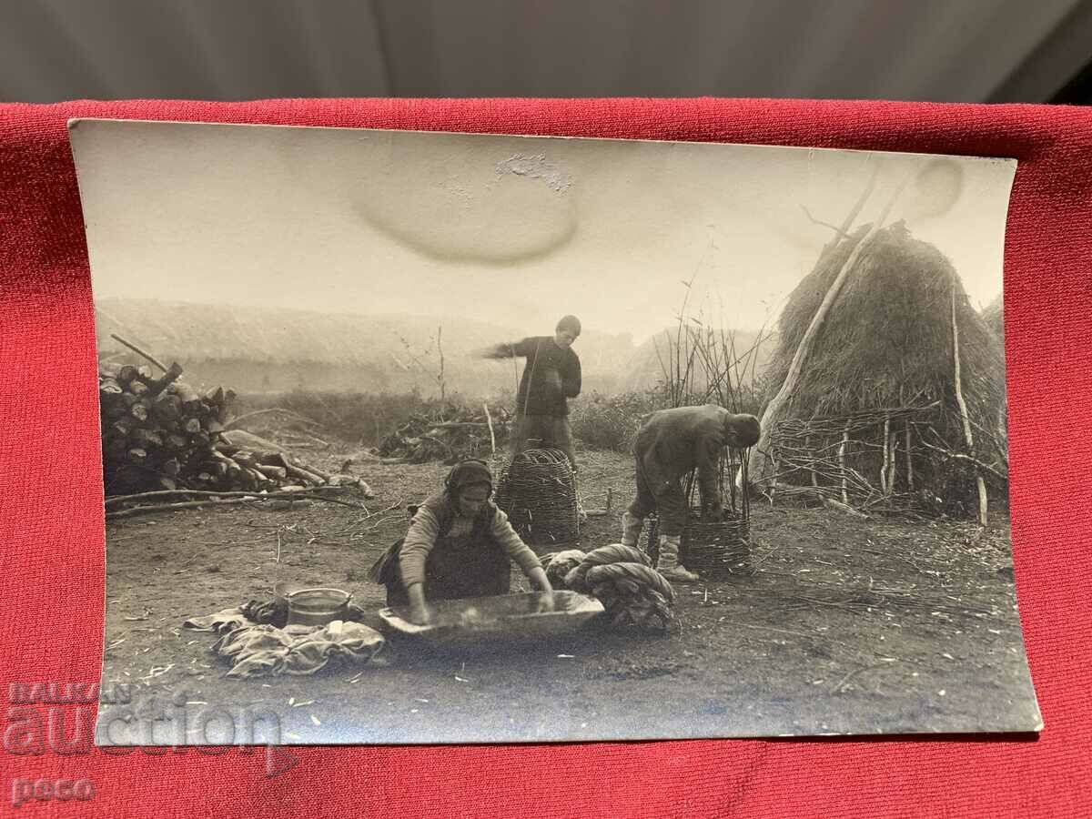 Laundry in a wooden trough basket weaving old photo with price 30.00 BGN | € 15.34 Laundry in a wooden trough basket weaving old photo with price 30.00 BGN | € 15.34