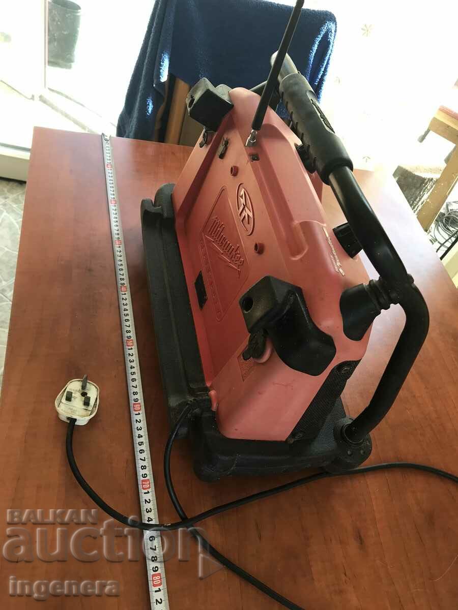 RADIO "Milwaukee" WORKS - 5 RADIO "Milwaukee" WORKS - 5