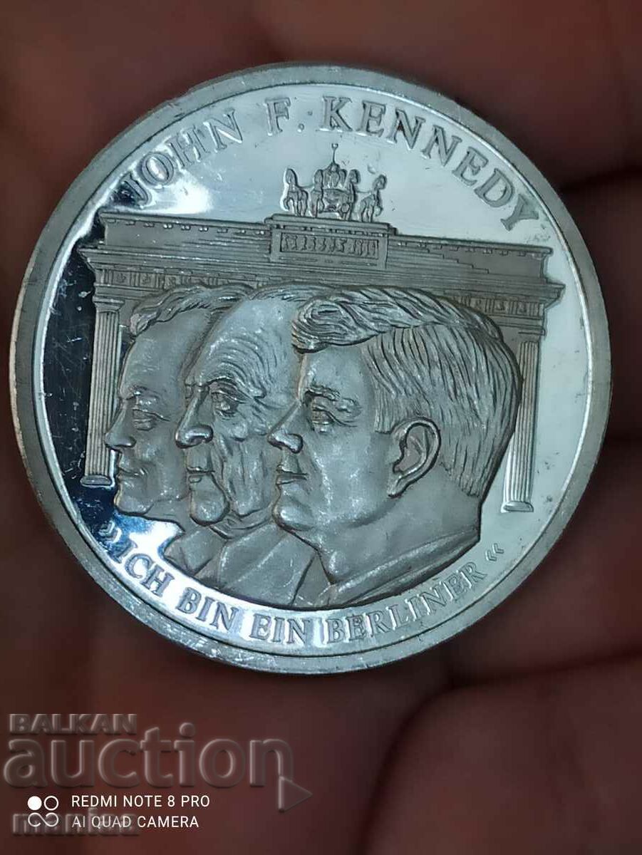 Silver plaque sample 999/1000 with price 149.99 BGN | € 76.69 Silver plaque sample 999/1000 with price 149.99 BGN | € 76.69