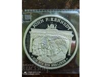 Δείγμα ασημένιας πλάκας 999/1000